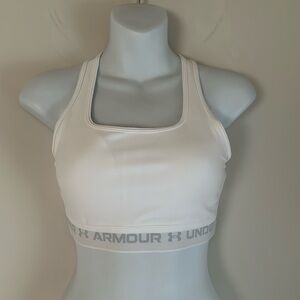 LAST DAY! NEW Under Armour Sports Bra - White